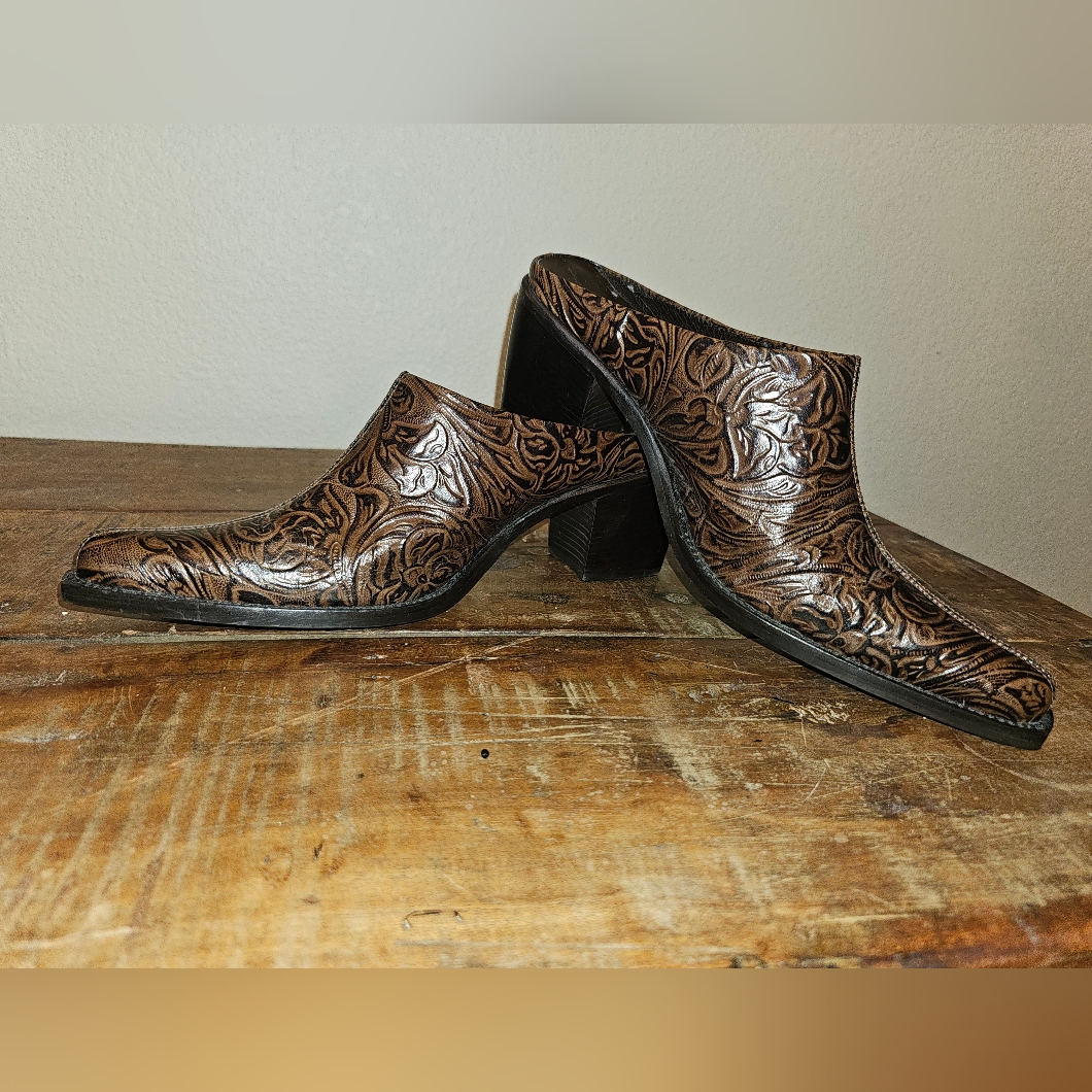 Gianni Bini Brand Mules Size 95 Or 42